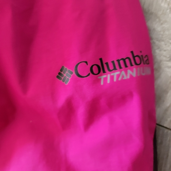 Columbia 2 in 1 "Titanium" Jacket - Picture 9 of 9